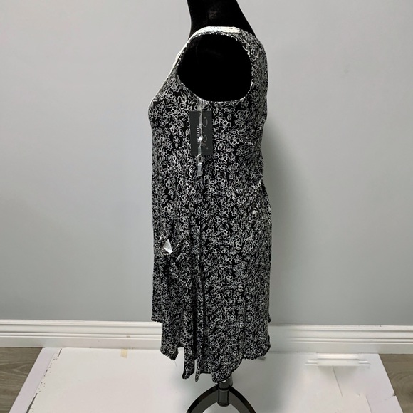 NWT Gray Floral Arabian Nights Chemise  -S - Picture 5 of 5